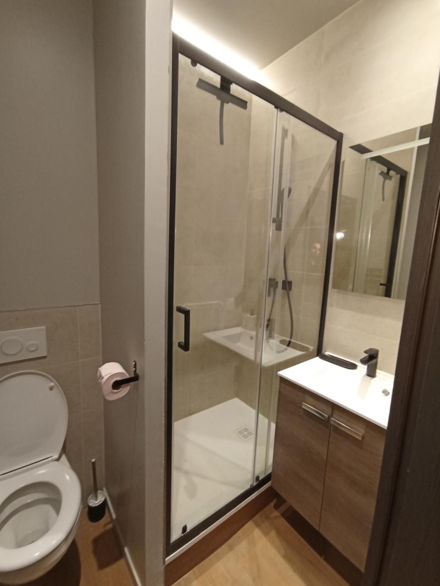 Le 12 Wifi Neuf App 01 Apartman Saint-Etienne  Kültér fotó